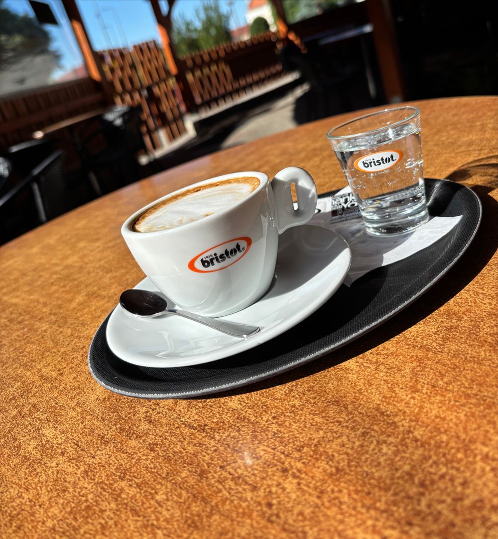 Frissen készülő cappuccino